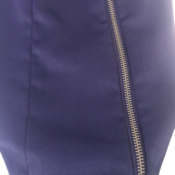 BCBG front Zipper ruffle dress - Picture 2 of 8